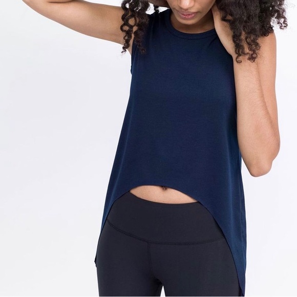 Free Label Lana Tank - Picture 2 of 12